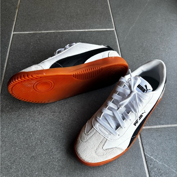 Puma White and Orange Sneakers - Picture 1 of 5